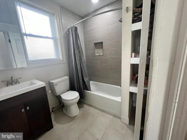 property at 1725 N 27th St