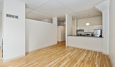 Bank Lofts in Denver, CO - Foto de edificio - Building Photo
