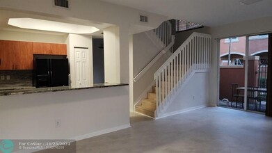 4919 Schooner Dr in Fort Lauderdale, FL - Building Photo - Building Photo