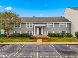 4329 Plaza Gate Ln S in Jacksonville, FL - Building Photo