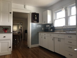 156 Leroy St, Unit Second floor in Binghamton, NY - Building Photo - Building Photo