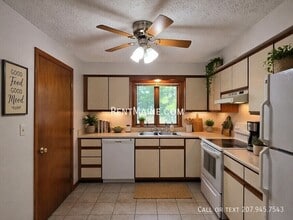 5 Hartley St in Lewiston, ME - Building Photo - Building Photo