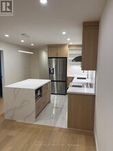 185 Apache Trail in Toronto, ON - Building Photo - Building Photo
