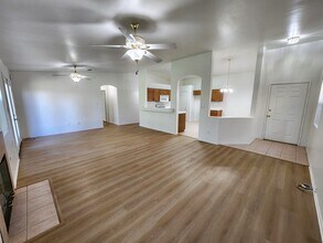 5606 March Meadows Way in Bakersfield, CA - Building Photo - Building Photo