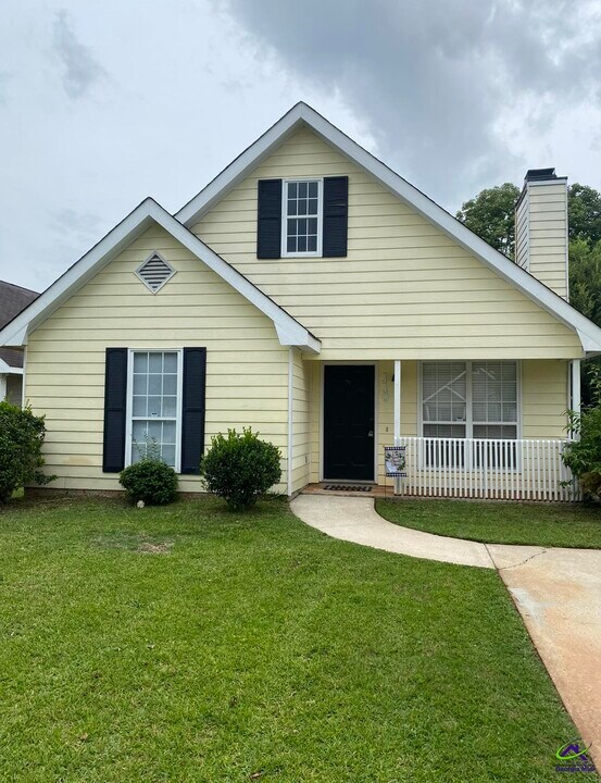 110 Country Cove in Warner Robins, GA - Foto de edificio