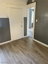 5213 Fleet Ave in Cleveland, OH - Building Photo - Building Photo