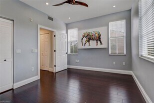 1180 Reserve Way in Naples, FL - Building Photo