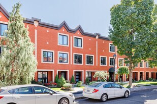 2220 Duvernay Rue in Montréal, QC - Building Photo
