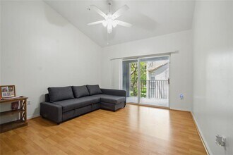 11133 SW 8th St in Pembroke Pines, FL - Building Photo - Building Photo