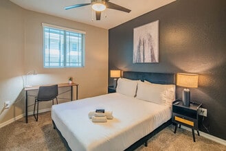 1275 E University Dr in Tempe, AZ - Building Photo - Building Photo