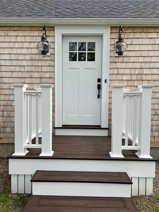 41 Village Rd in Weymouth, MA - Building Photo