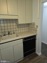 154 Woodstream Dr in Norristown, PA - Building Photo - Building Photo