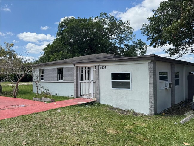 11434 NW 22nd Ave in Miami, FL - Building Photo - Building Photo