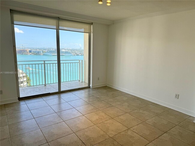 770 Claughton Island Dr, Unit 2113 in Miami, FL - Building Photo - Building Photo