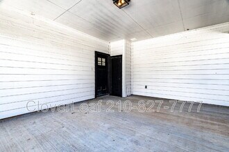 1934 Lamar St in San Antonio, TX - Building Photo - Building Photo