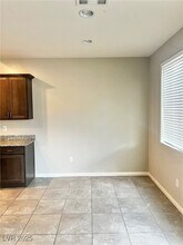 9265 Romance Diamond St in Las Vegas, NV - Foto de edificio - Building Photo