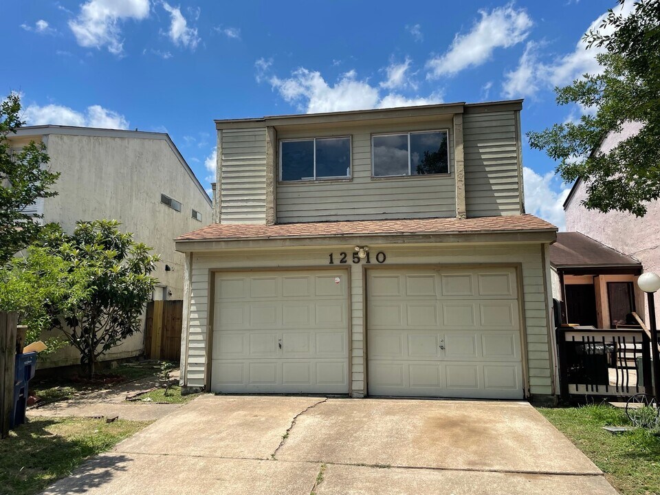 12510 Manor Ct in Houston, TX - Building Photo