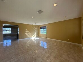 2412 Country Pond Ct in St. Cloud, FL - Building Photo - Building Photo