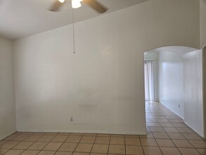11911 W Scotts Dr in El Mirage, AZ - Building Photo - Building Photo