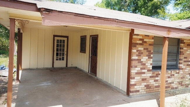 property at 59 Charmingdale Dr N