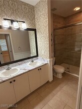 8408 Bernwood Cove Loop in Ft. Myers, FL - Foto de edificio - Building Photo