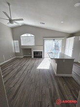 8315 Black Knot Ct in Bakersfield, CA - Building Photo - Building Photo