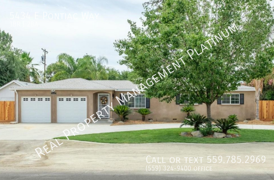 5434 E Pontiac Way in Fresno, CA - Building Photo