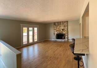 7986 Erique Way in Sandy, UT - Building Photo - Building Photo