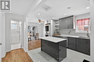 81 Taysham Crescent in Toronto, ON - Building Photo - Building Photo