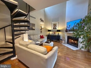 263 Tavistock Rd in Cherry Hill Township, NJ - Building Photo - Building Photo