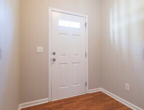 511 Elm Ave in Wake Forest, NC - Building Photo - Building Photo