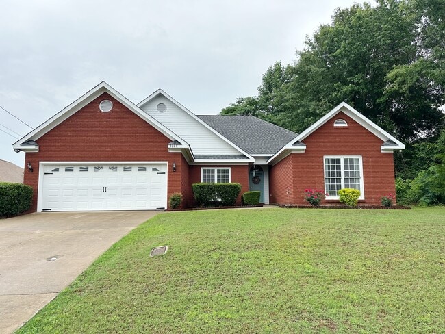 property at 5004 Hunter Ln