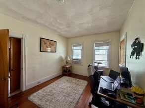 59 Victoria St, Unit 2 in Somerville, MA - Building Photo - Building Photo
