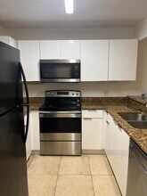 1453 Lake Crystal Dr in West Palm Beach, FL - Building Photo - Building Photo