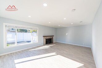 144 Granada Dr in Mountain View, CA - Building Photo - Building Photo