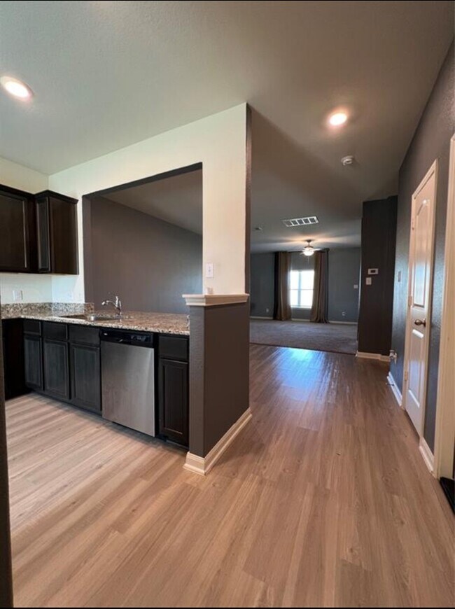 2048 Mule Ridge Dr in Katy, TX - Building Photo - Building Photo