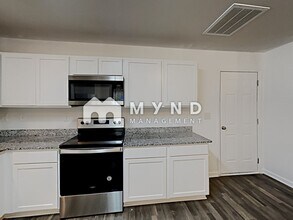 9615 Old Dowd Rd in Charlotte, NC - Building Photo - Building Photo