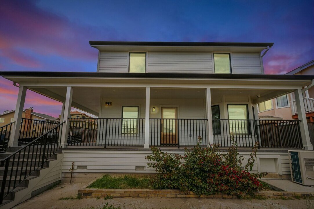 701 Olive Ave in South San Francisco, CA - Building Photo