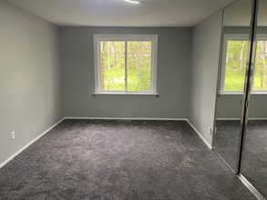 46 Birchwood Rd in Coram, NY - Building Photo - Building Photo