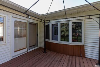 4304 36th Ave in Moline, IL - Building Photo - Building Photo