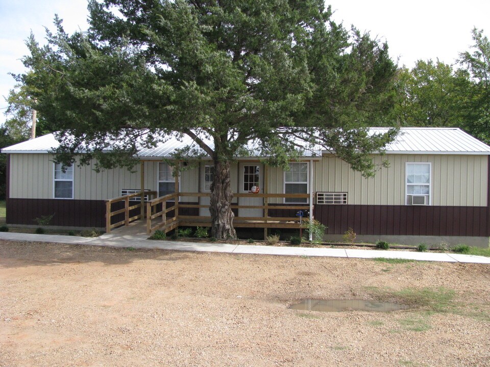 RRR Fourplex in Okemah, OK - Building Photo