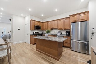 77 North St in Somerville, MA - Building Photo