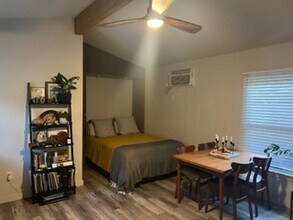 1417 E 8th St in Long Beach, CA - Building Photo - Building Photo