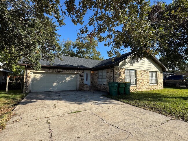 1113 Cora St in La Marque, TX - Building Photo - Building Photo