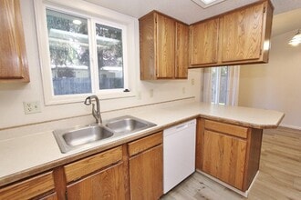 6883 W Parapet Ct in Boise, ID - Building Photo - Building Photo