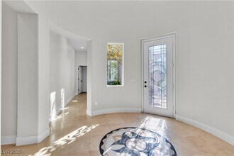 11621 La Mirago Pl in Las Vegas, NV - Building Photo - Building Photo