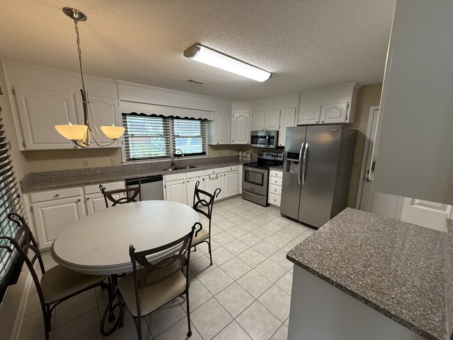104 Lennox Ln in Easley, SC - Building Photo - Building Photo