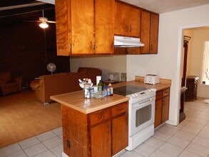 5800 Doonesbury Way in Tallahassee, FL - Building Photo - Building Photo
