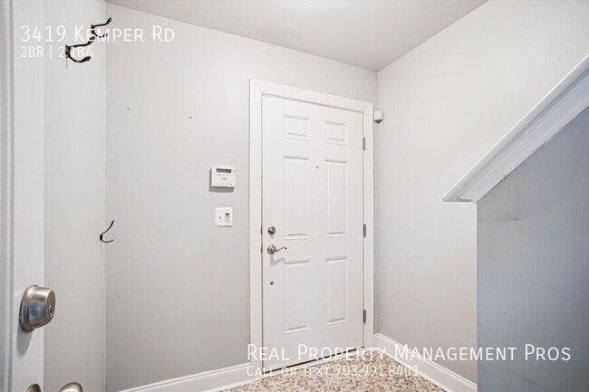 3419 S Kemper Rd in Arlington, VA - Building Photo - Building Photo
