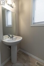1733 O'Hanlan Cross in London, ON - Building Photo - Building Photo